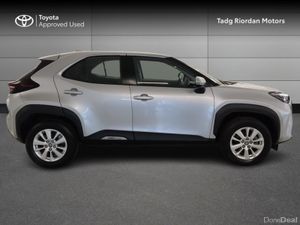 Toyota Yaris Cross LUNA 4DR AUTO - Image 3