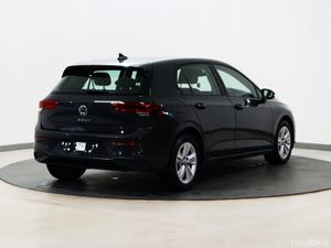 *98* 2023 Volkswagen Golf 1.5tsi life - Image 4