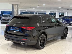 Mercedes-Benz GLC 300e 4MATIC URBAN EDITION=ONLY 2 - Image 3
