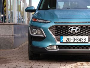 Hyundai KONA 1.6 GDI Hybrid Executive, Automatic - Image 3