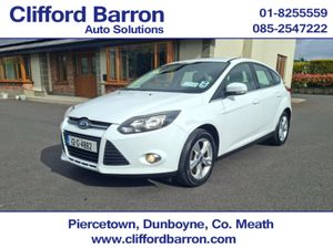 Ford Focus 1.6 ZETEC 105PS 5DR - Image 2
