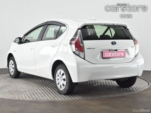 Toyota Aqua 1.5 Hybrid - Image 3