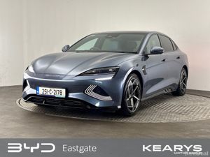 BYD SEAL 82.5kWh Design RWD Pan roof, heated seats - Image 3