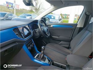 Volkswagen T-roc Hatchback Design - Image 3