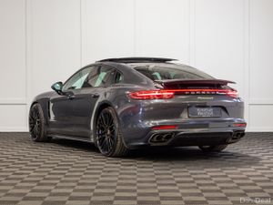 2018 Porsche Panamera 4 E-Hybrid - Image 4