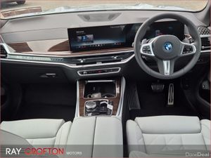 BMW X5 2025 xDrive50e M Sport - Image 4