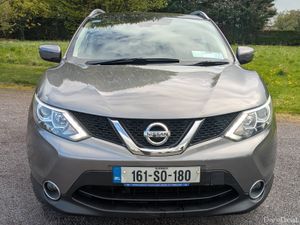 Nissan Qashqai 2016 Sunroof / Reverse Camera - Image 2