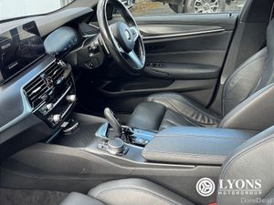 BMW 5-Series 545e xDrive M Sport Edition - Image 3