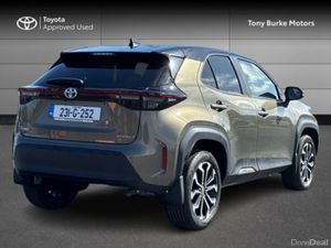 Toyota Yaris Cross LunaSport - BiTone - 1.5 Hybrid - Image 2