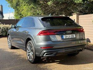 2021 Audi Q8 3.0TFSI e 55 S Line 4x4 - Image 2