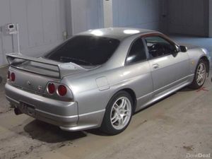 🚨 Nissan Skyline GT-R V-Spec – Silver (BCNR33) - Image 3