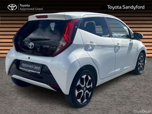 Toyota Aygo 1.0 5DR X-PLAY+ // REAR CAMERA // BLUE - Image 2