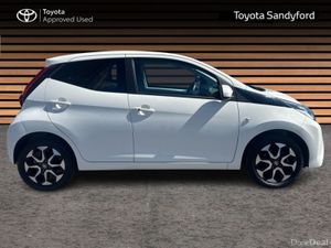 Toyota Aygo 1.0 5DR X-PLAY+ // REAR CAMERA // BLUE - Image 3