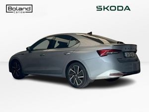 Skoda Octavia 2.0TDI SPORTLINE *AVAILABLE* €80 PER - Image 4