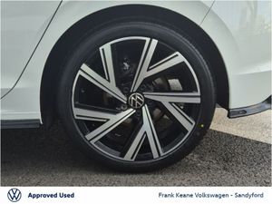 Volkswagen Golf *R-LINE* 1.5 TSI 130HP Manual @Fra - Image 4