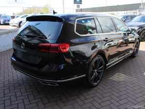 2.0TDI 150BHP R-LINE (PAN ROOF) 5DR ESTATE AUTO // - Image 4