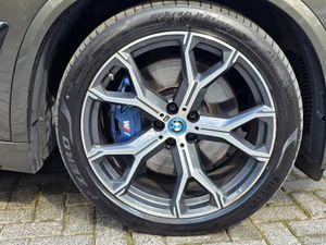 2024 BMW X5 50E M-SPORT PRO . - Image 4