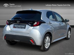 Toyota Yaris HYBRID 115 LUNA - Image 2