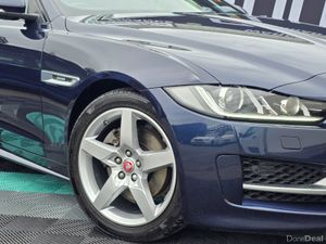 2016 Jaguar XE R Sport Panaramic Roof - Image 4