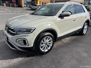 2023 Volkswagen T-Roc 1.5 TSI 150HP DSG STYLE!!! - Image 3