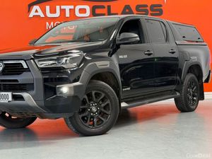 Toyota Hilux INVINCIBLE X 4WD D-4D DCB - Image 4