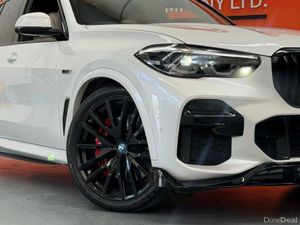 BMW X5 XDRIVE45E M SPORT - Image 2