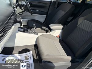 Hyundai i20 DELUXE PLUS 1.2 PETROL 5DR - Image 4