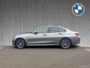 BMW 3-Series 330e Sport Saloon - Image 4