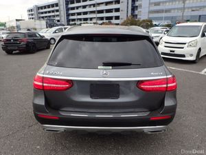 Mercedes-Benz E-Class E220D 4MATIC ALL-TERRAIN LAU - Image 4