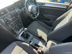 Volkswagen Golf TRENDLINE 1.6TDI 90HP MANUAL - Image 3