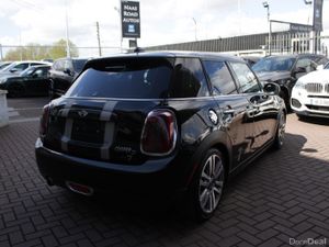 2016 MINI COOPER D 7 AUTO 5DR - Image 4