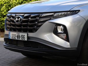 Hyundai Tucson 2WD Executive, Black Leather - Image 3