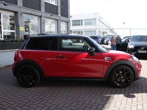 MINI COOPER 1.5D 3DR SPORT  STUNNING LOOKING CAR - Image 3
