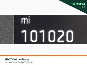 Skoda Superb **FULL BLACK LEATHER** 2.0TDI 150HP M - Image 4