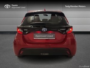 Toyota Yaris HYBRID LUNA - Image 4
