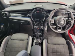 Mini Cooper 3-Door Cooper S Sport - Image 4