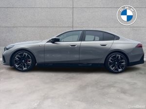 BMW i5 M60 Saloon - Image 4