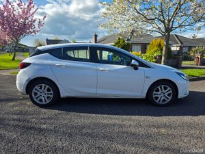 Vauxhall Astra  ( NCT and TAX )! - Image 3