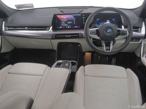 BMW iX2 eDrive20 M Sport - Image 4