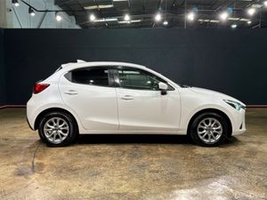 Mazda Demio 1.3L AUTOMATIC - FACTORY ALLOYS - HEAT - Image 3