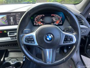 BMW 2-Series 218D M-SPORT 2.0 AUTO // APPLE CARPLA - Image 4