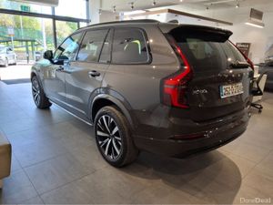 Volvo XC90 T8 Plug In Hybrid PLUS - 7 Seats - Pan - Image 4
