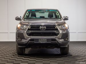 2025 Toyota Hilux SR5 5 Seat N1 Crewcab - Image 2