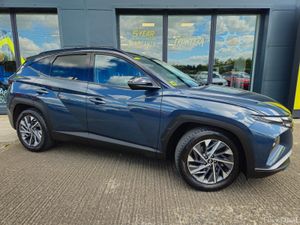 Hyundai Tucson 2WD Executive w.2 Tone Roof - Image 4