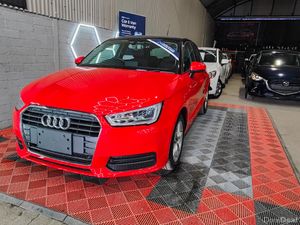2015 Audi A1 1.0 Petrol Automatic 2 Tone color - Image 2
