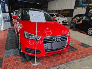 2015 Audi A1 1.0 Petrol Automatic 2 Tone color - Image 3