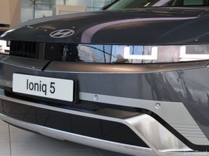 Hyundai IONIQ 5 All new facelift platinum order no - Image 4