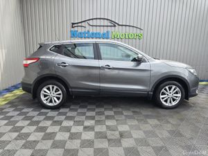 2014 Nissan Qashqai 1.2 PETROL SV - Image 3