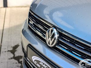 2018 VOLKSWAGEN TIGUAN R-LINE PAN ROOF - Image 3