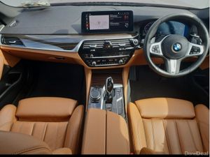 BMW 5-Series 520d M Sport Saloon - Image 4